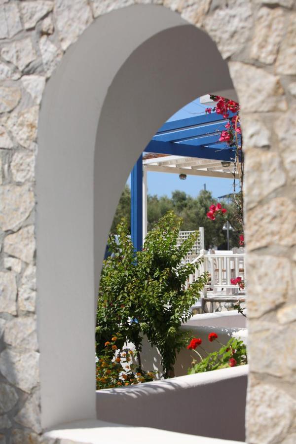 Ξενοδοχείο Paros Seafront 3*