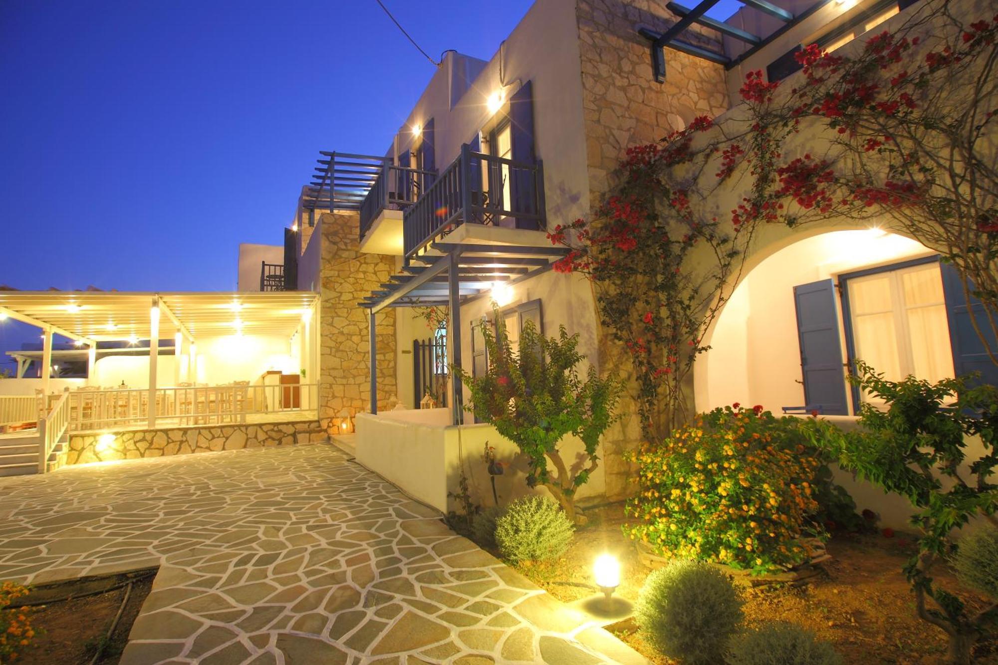 Ξενοδοχείο Paros Seafront 3*