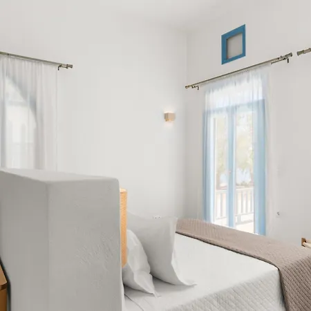 Paros Inn Seafront Logaras Room photo